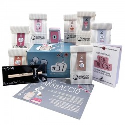 SECRET BOX 57 - UN ABBRACCIO