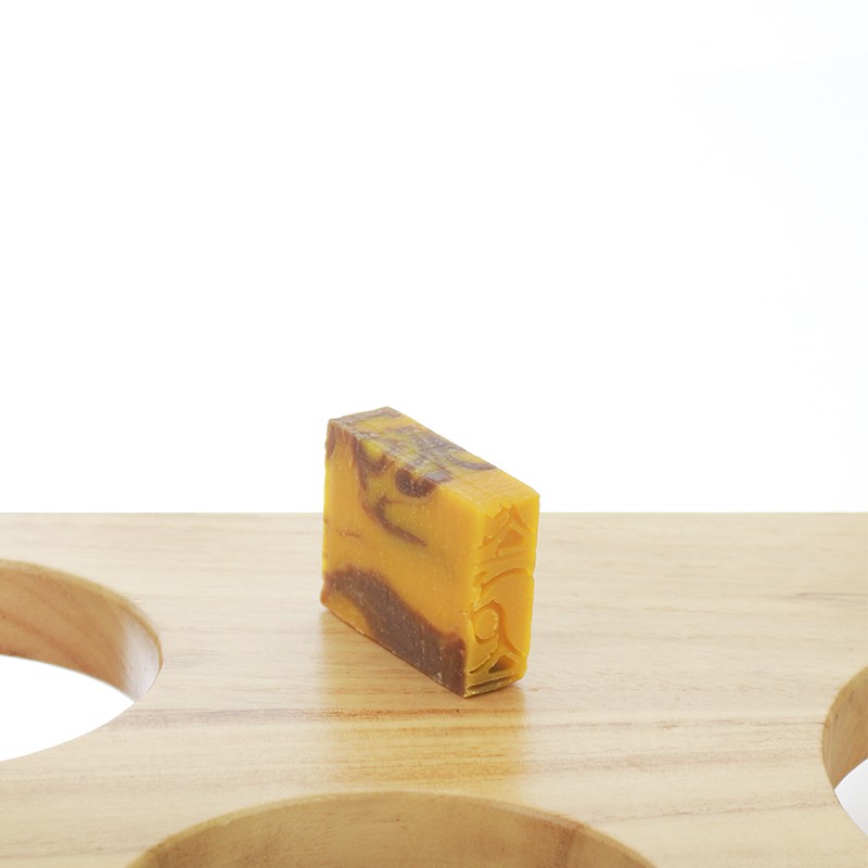PAIN DE SAVON CANNELLE ET ORANGE