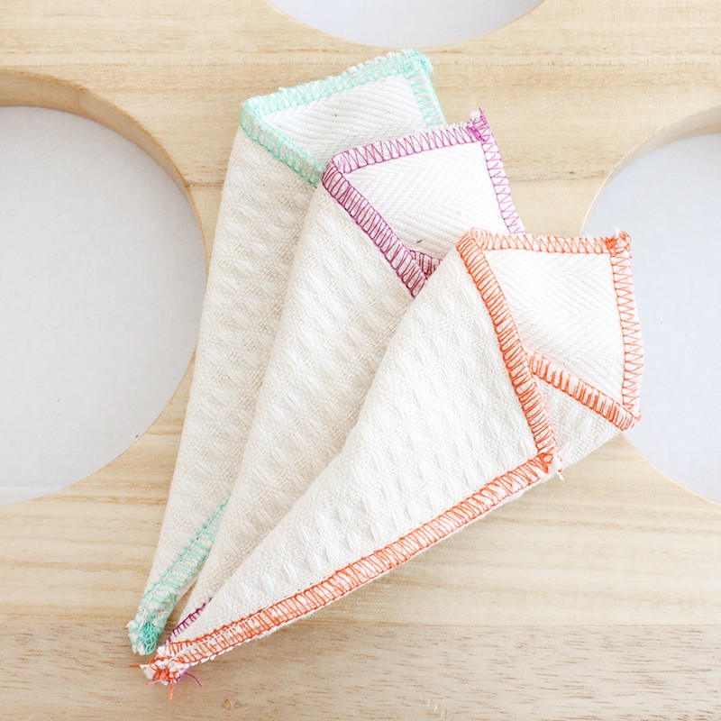 ÉTUI CISEAUX À ONGLES EN TISSU
