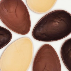 MEZZO UOVO DI PASQUA CIOCCOLATO BIANCO