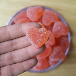 CUORI DI GELATINA ALLA FRAGOLA