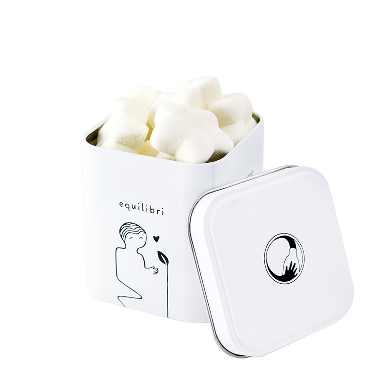 UNA LATTA PIENA DI STELLE MARSHMALLOW